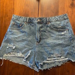 Cutoff jean shorts - acid wash, high waist